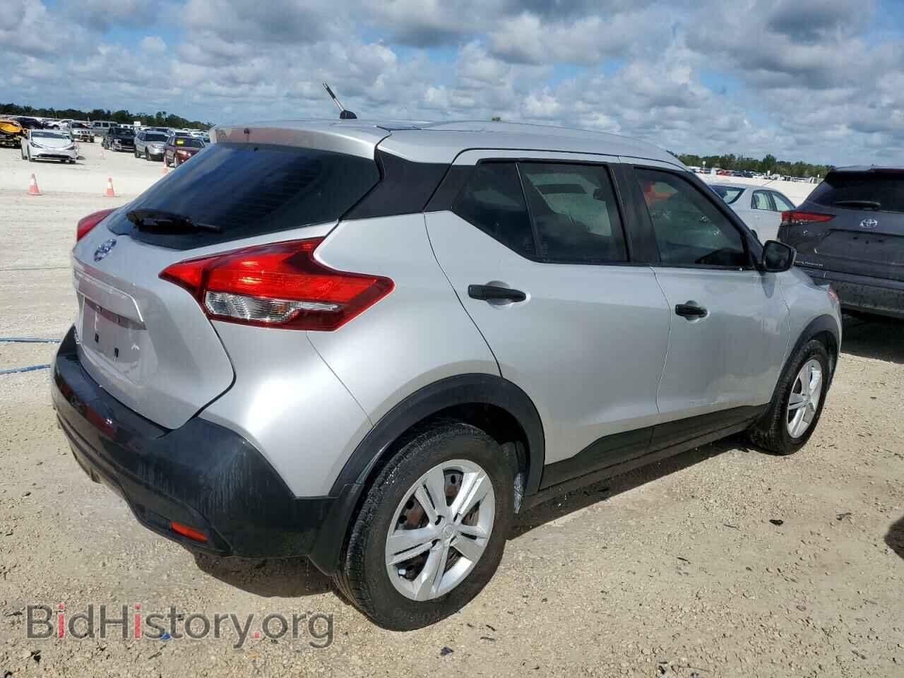 2019 NISSAN KICKS - VIN: 3N1CP5CU3KL529942 - Фото 3
