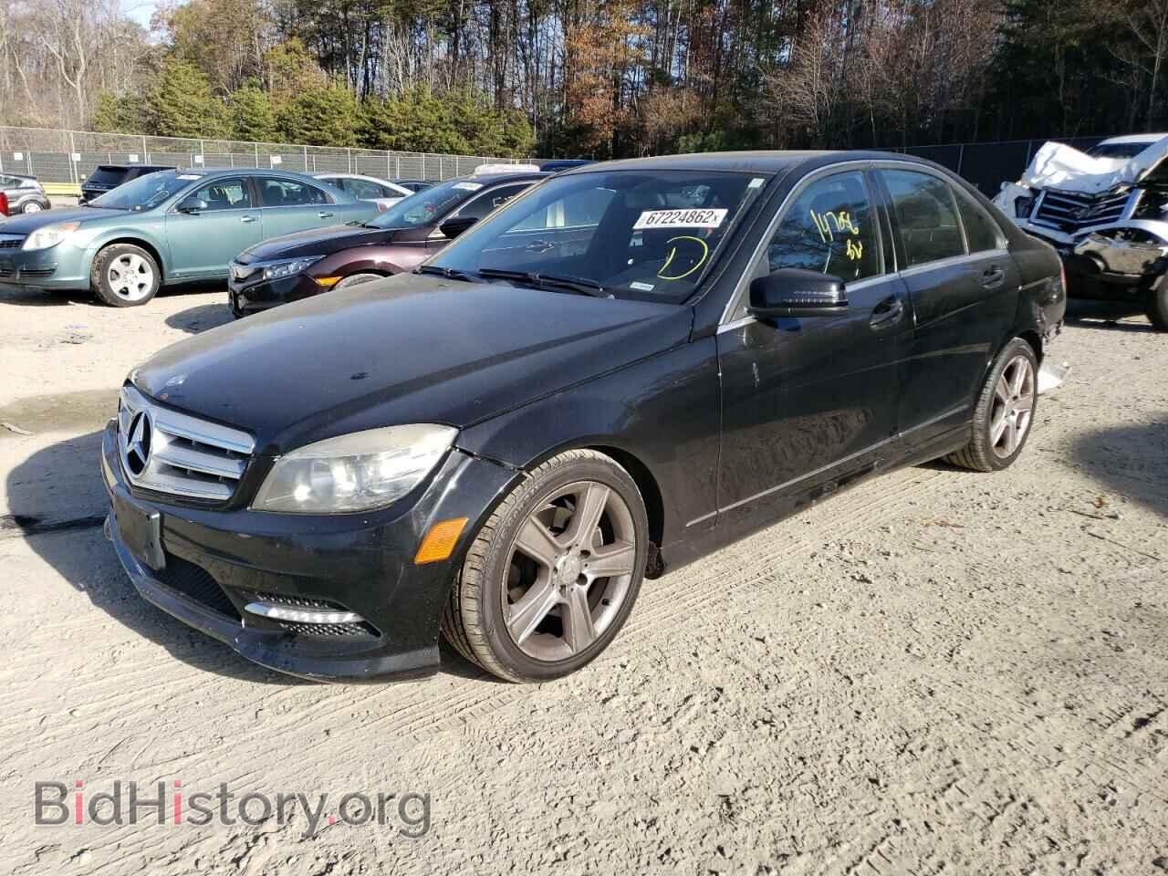 2011 MERCEDES-BENZ C-CLASS - VIN: WDDGF8BB3BR141708 - Фото 2