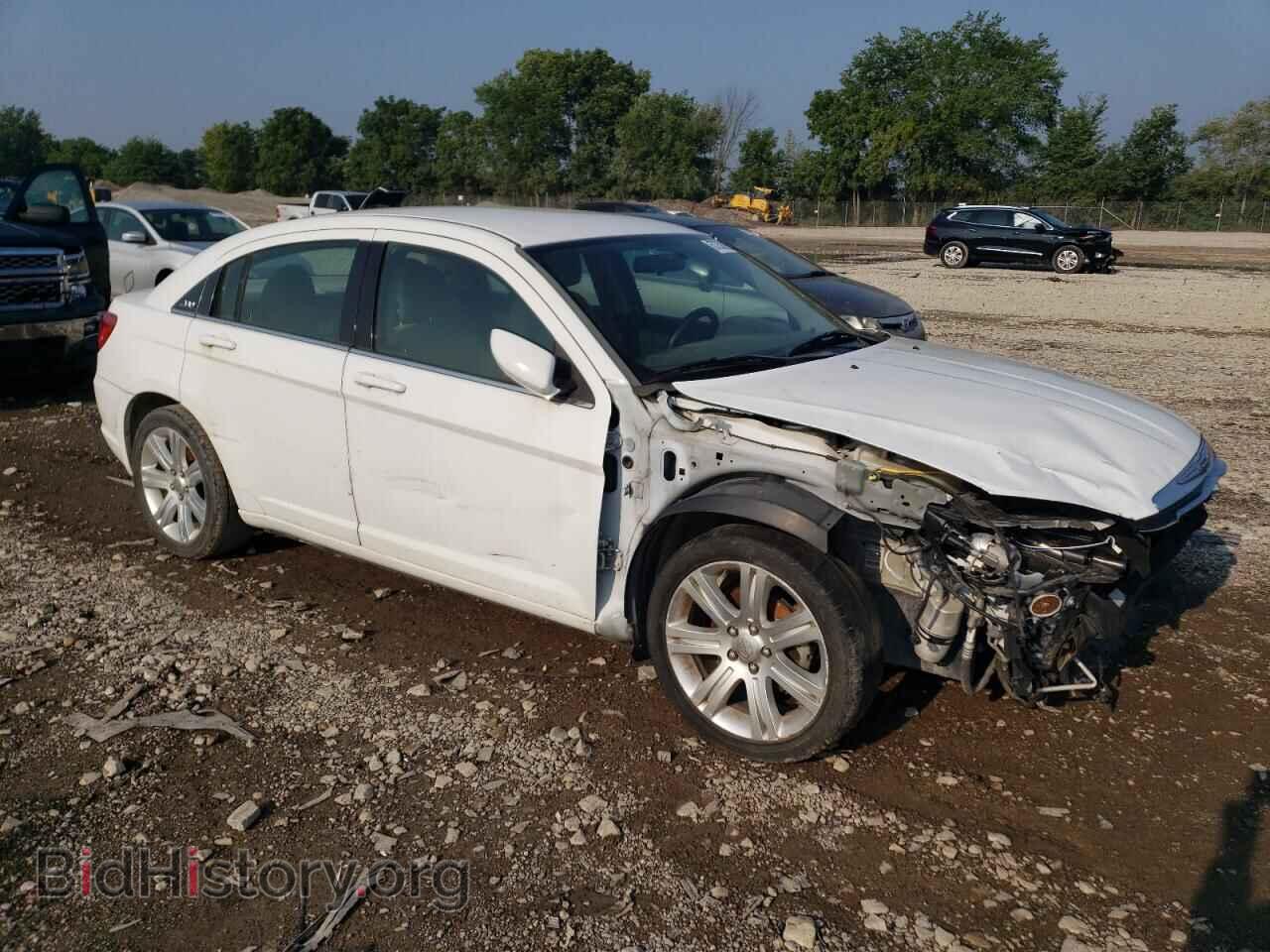 2013 CHRYSLER 200 - VIN: 1C3CCBAB5DN763418 - Фото 4