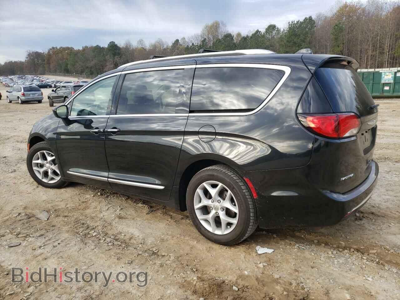 2017 CHRYSLER PACIFICA - VIN: 2C4RC1EGXHR816726 - Photo 2