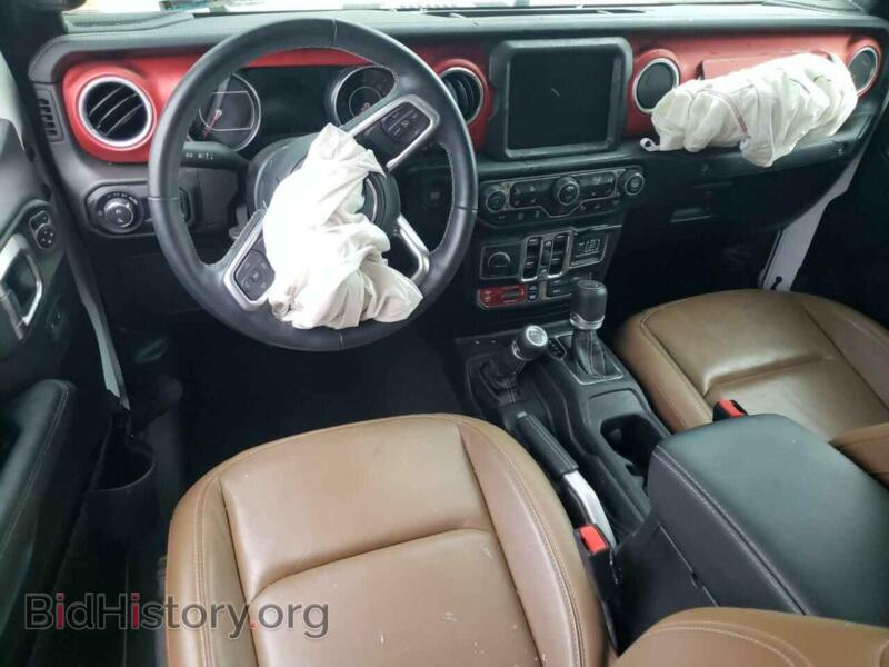 2021 Jeep GLADIATOR (VIN 1C6JJTBG1ML582263) — photo 8 of 13