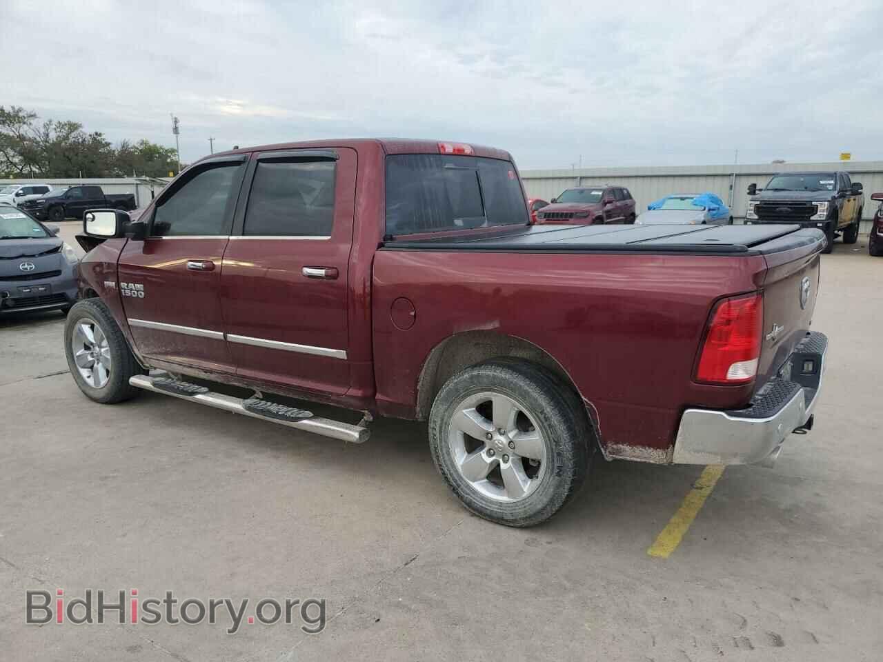 2017 RAM 1500 - VIN: 3C6RR6LT1HG521992 - Фото 2