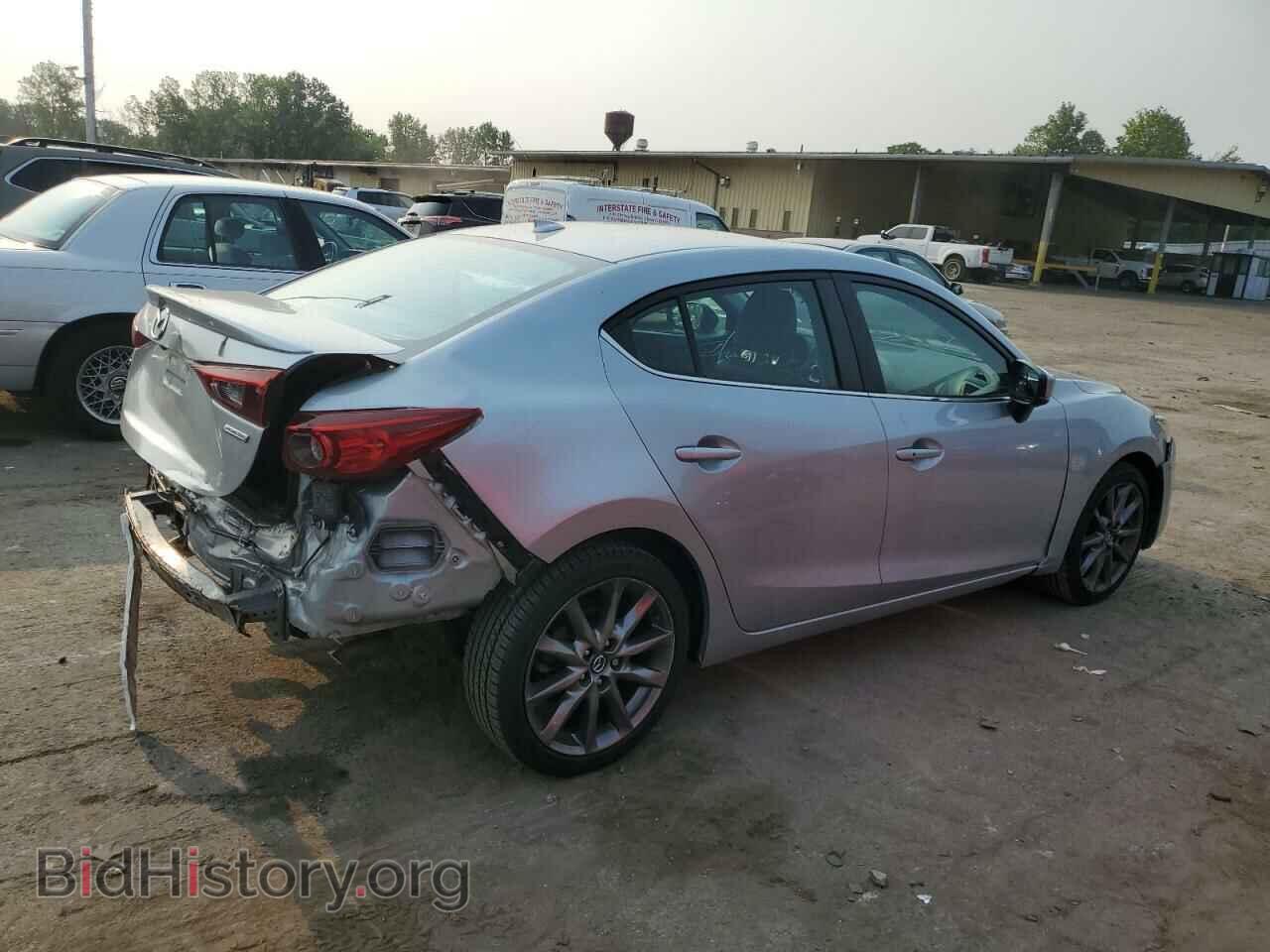 2018 MAZDA 3 - VIN: 3MZBN1V34JM217923 - Фото 3