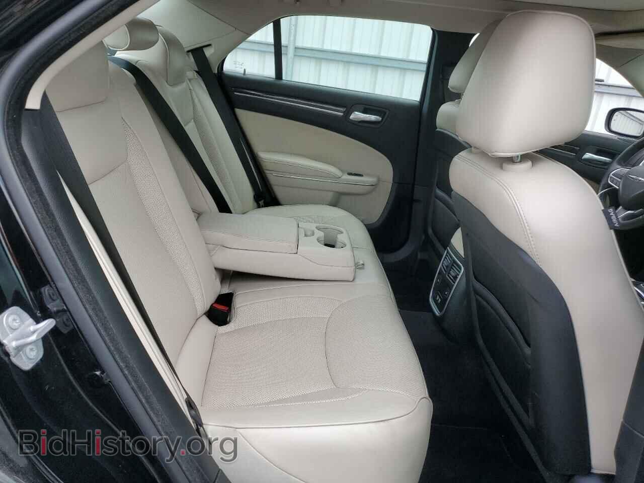2018 CHRYSLER 300 - VIN: 2C3CCAEG4JH296299 - Фото 10