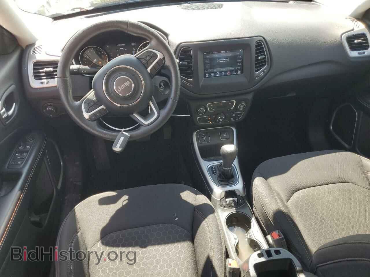 2018 JEEP COMPASS - VIN: 3C4NJCAB8JT318859 - Фото 8