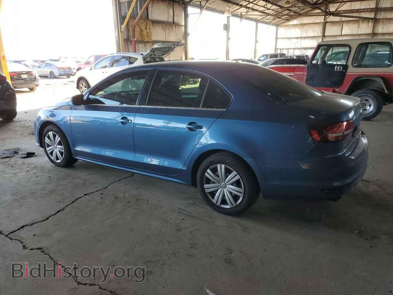 2017 VOLKSWAGEN JETTA - VIN: 3VW2B7AJXHM411009 - Фото 2
