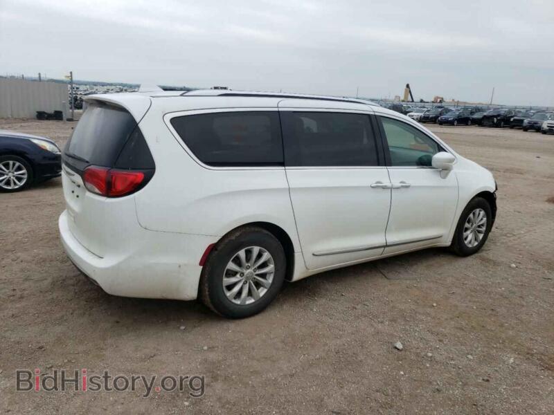 2019 Chrysler PACIFICA (VIN 2C4RC1BG6KR506746) — photo 3 of 14