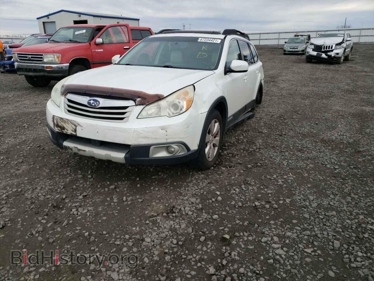2011 SUBARU OUTBACK - VIN: 4S4BRBLCXB3378985 - Фото 2