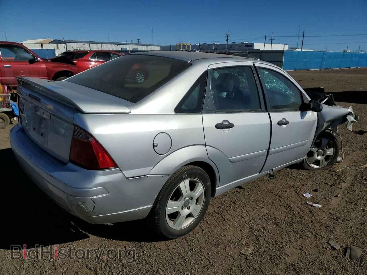 2007 FORD FOCUS - VIN: 1FAHP34NX7W154623 - Фото 4