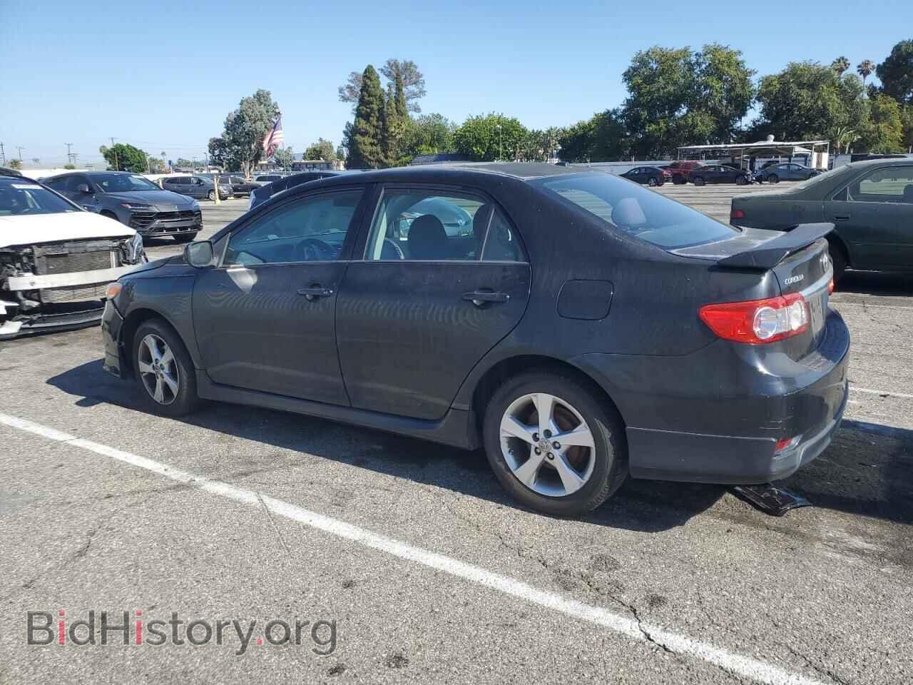 2011 TOYOTA COROLLA - VIN: 2T1BU4EEXBC636295 - Фото 2