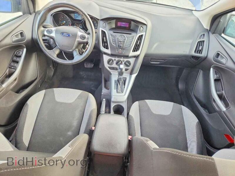 2012 Ford FOCUS (VIN 1FAHP3F21CL300177) — фото 8 из 14