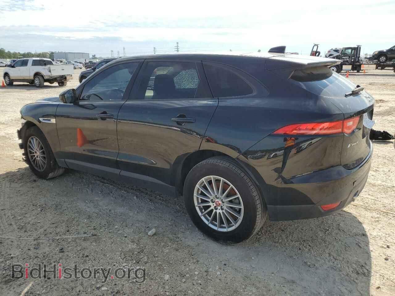 2017 JAGUAR F-PACE - VIN: SADCS2BV6HA054313 - Photo 2