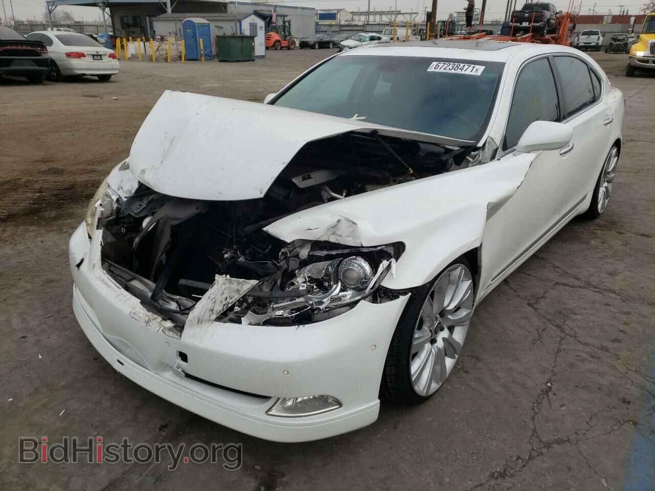 2007 LEXUS LS460 - VIN: JTHGL46F775008620 - Photo 2