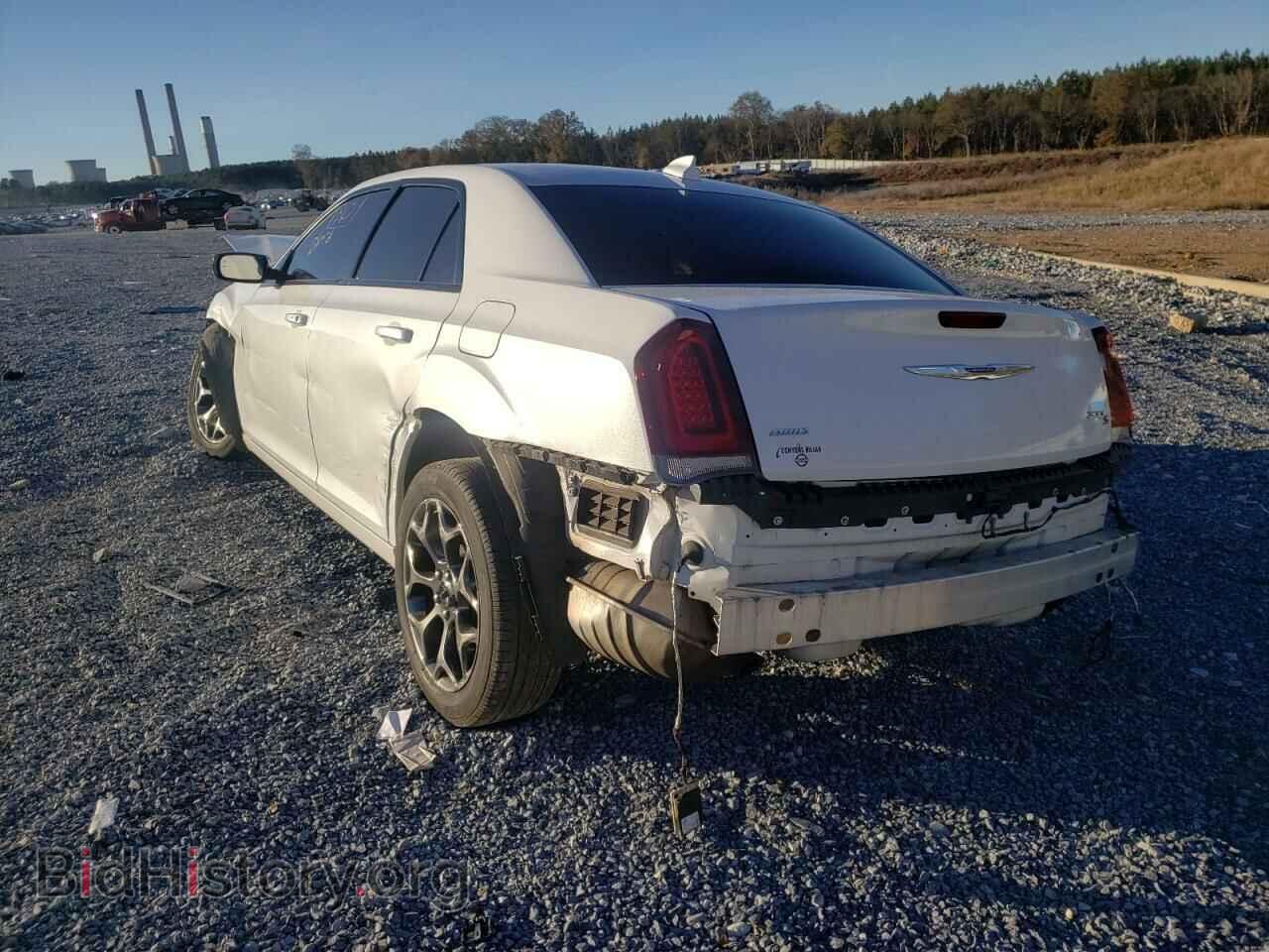 2016 CHRYSLER 300 - VIN: 2C3CCAGG3GH165855 - Фото 3