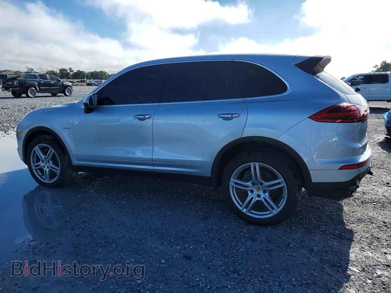 2016 PORSCHE CAYENNE - VIN: WP1AF2A26GKA44922 - Photo 2