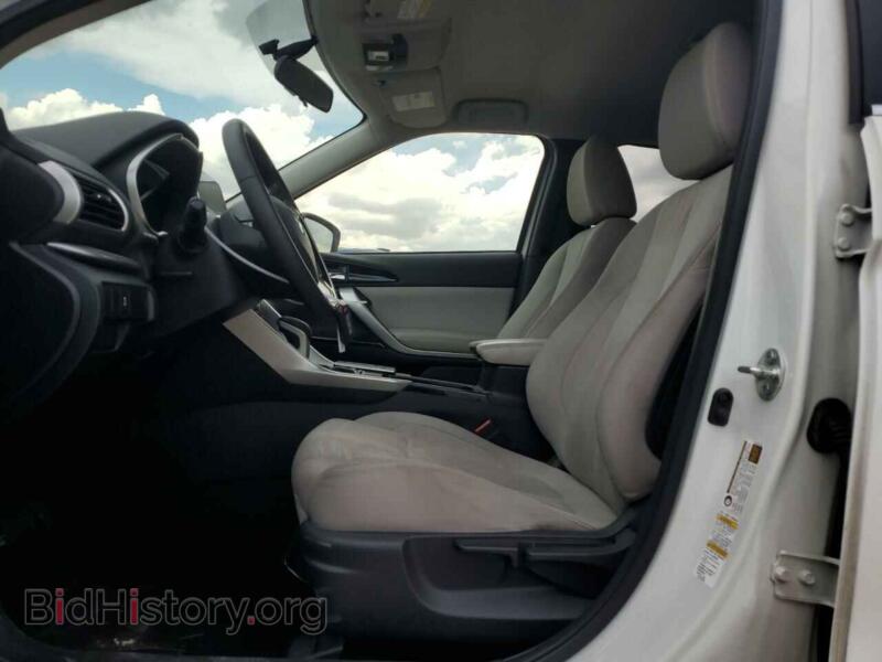 2018 Mitsubishi ECLIPSE (VIN JA4AT5AA5JZ038024) — photo 7 of 14