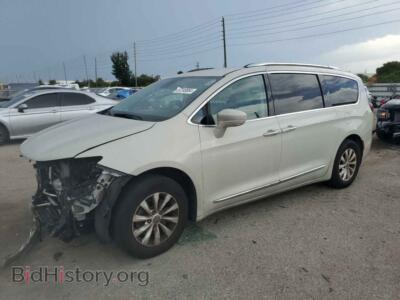 2019 Chrysler PACIFICA Touring L, cream — VIN 2C4RC1BG8KR705135, Copart