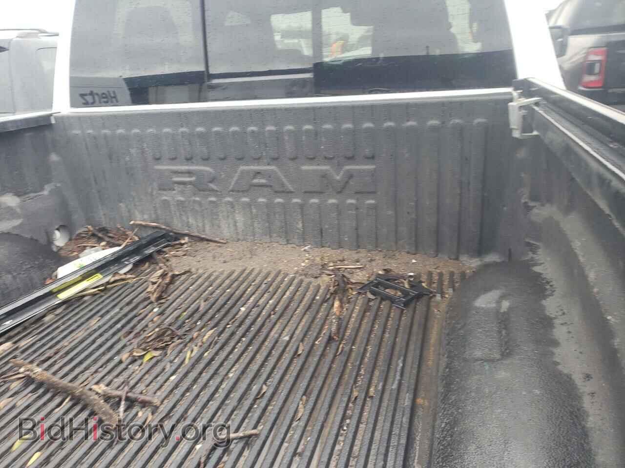 2020 RAM 1500 - VIN: 1C6SRFFT1LN305587 - Фото 6