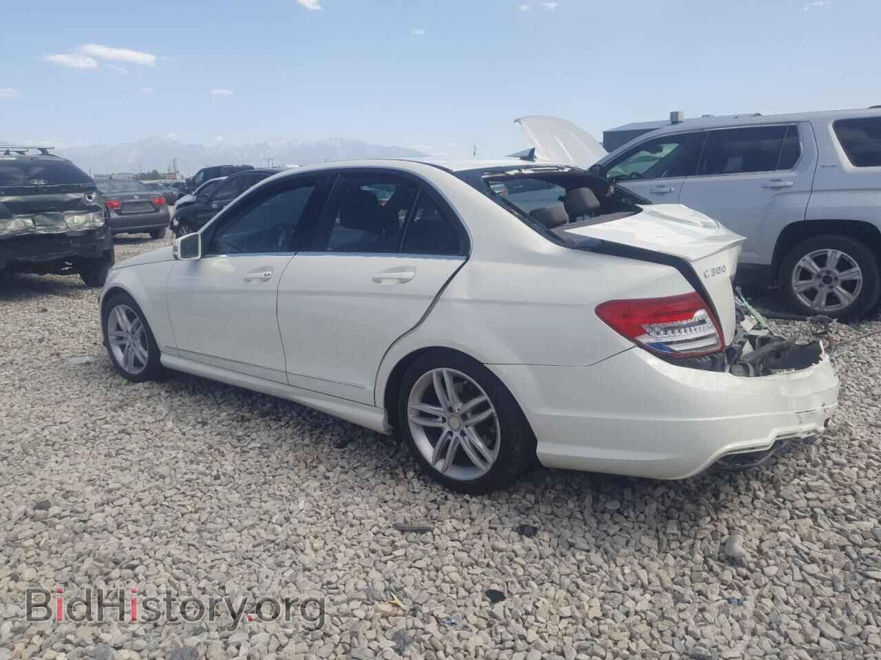 2012 MERCEDES-BENZ C-CLASS - VIN: WDDGF8BB8CA701996 - Фото 2