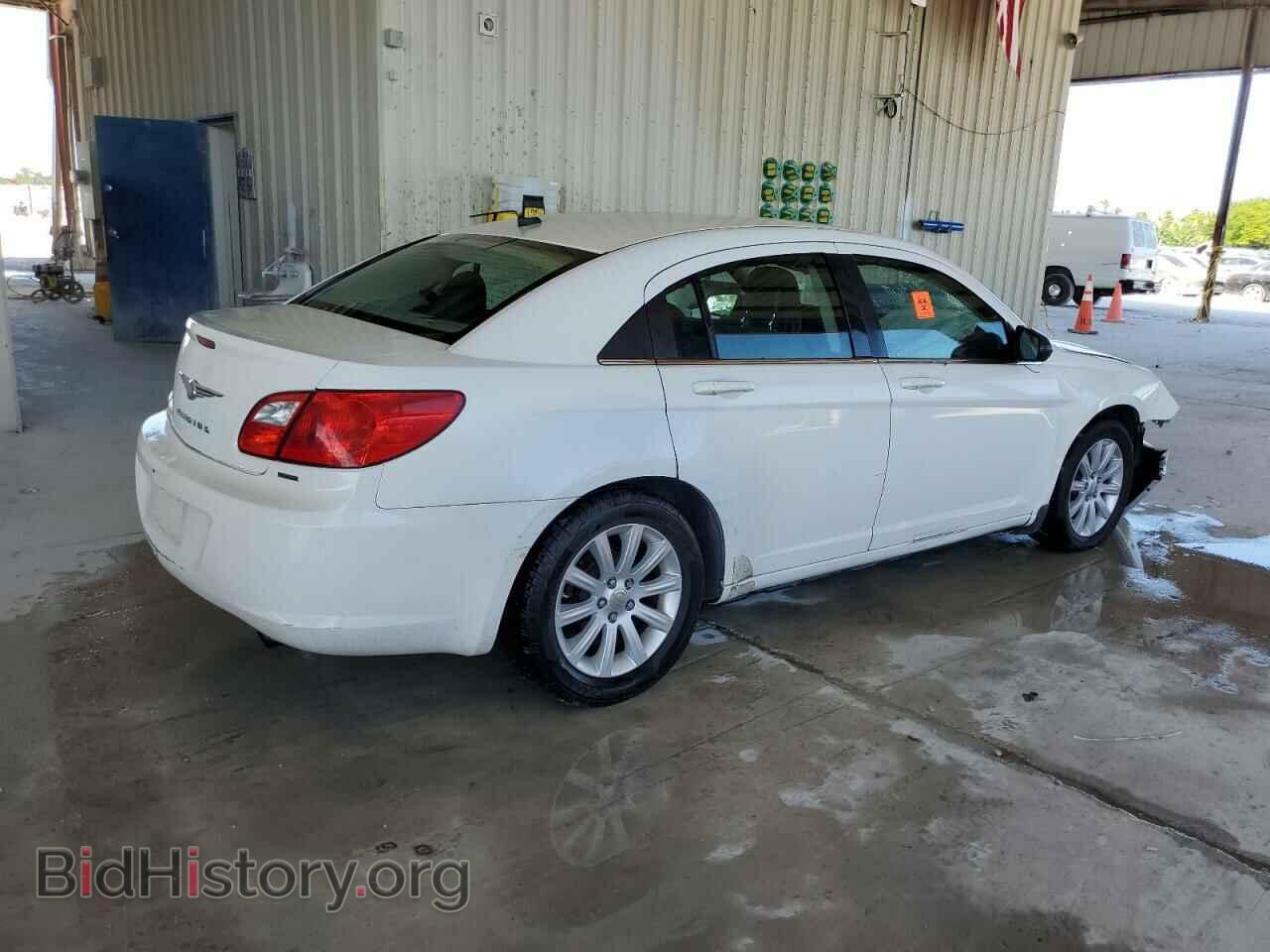 2010 CHRYSLER SEBRING - VIN: 1C3CC4FB8AN223576 - Фото 3