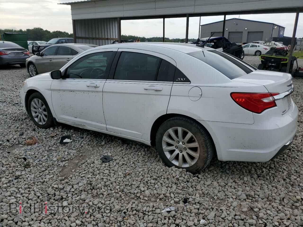 2014 CHRYSLER 200 - VIN: 1C3CCBBB0EN127554 - Фото 2