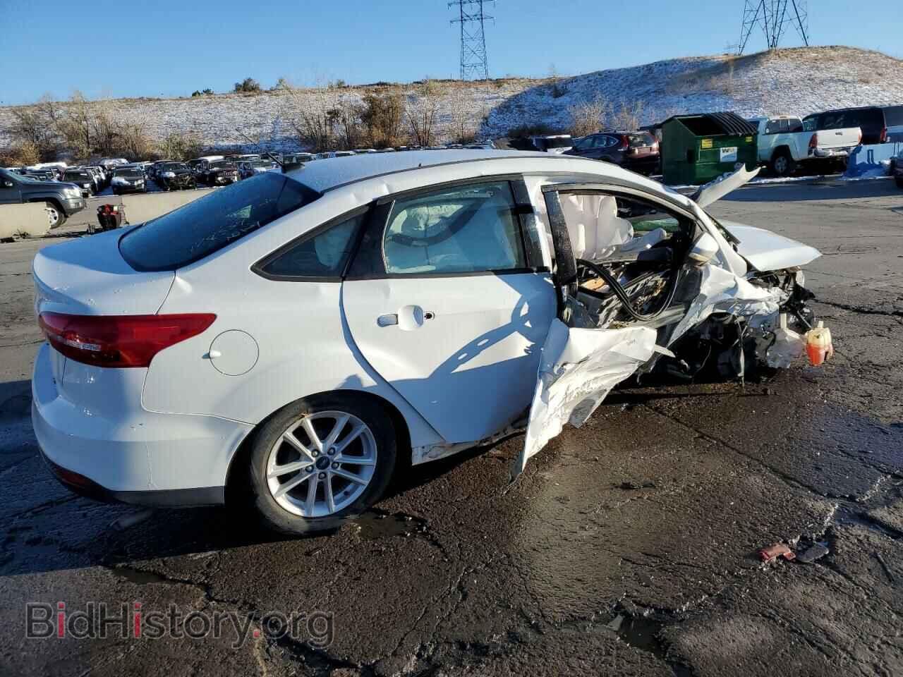 2017 FORD FOCUS - VIN: 1FADP3F21HL304882 - Фото 3