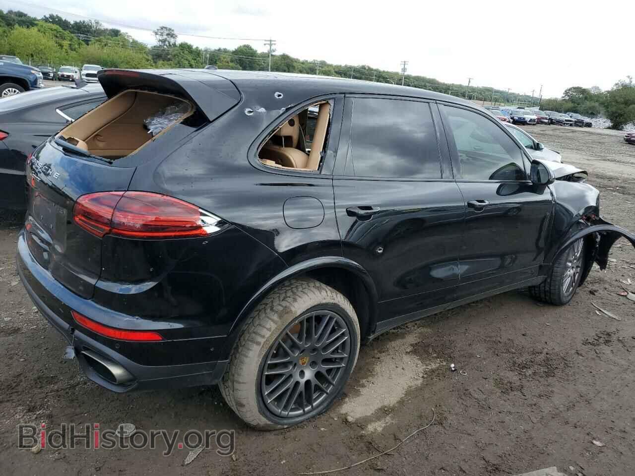 2017 PORSCHE CAYENNE - VIN: WP1AA2A28HKA85648 - Фото 3