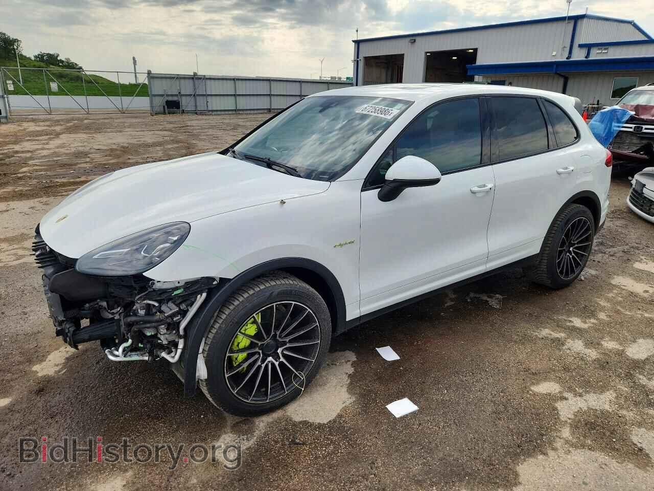 Фотография WP1AE2A25GLA17112 - PORSCHE CAYENNE 2016