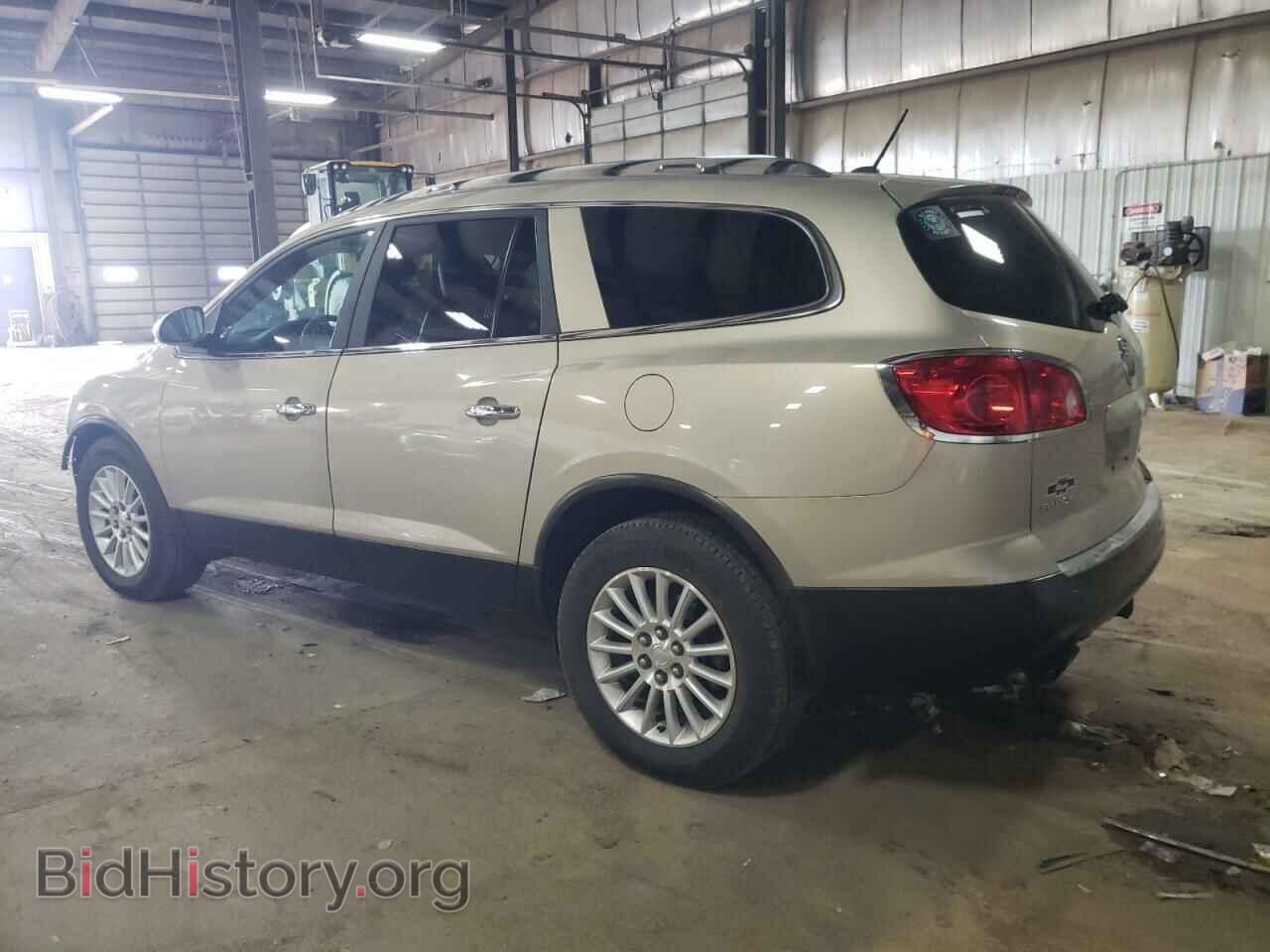 2012 BUICK ENCLAVE - VIN: 5GAKVCED3CJ208946 - Фото 2