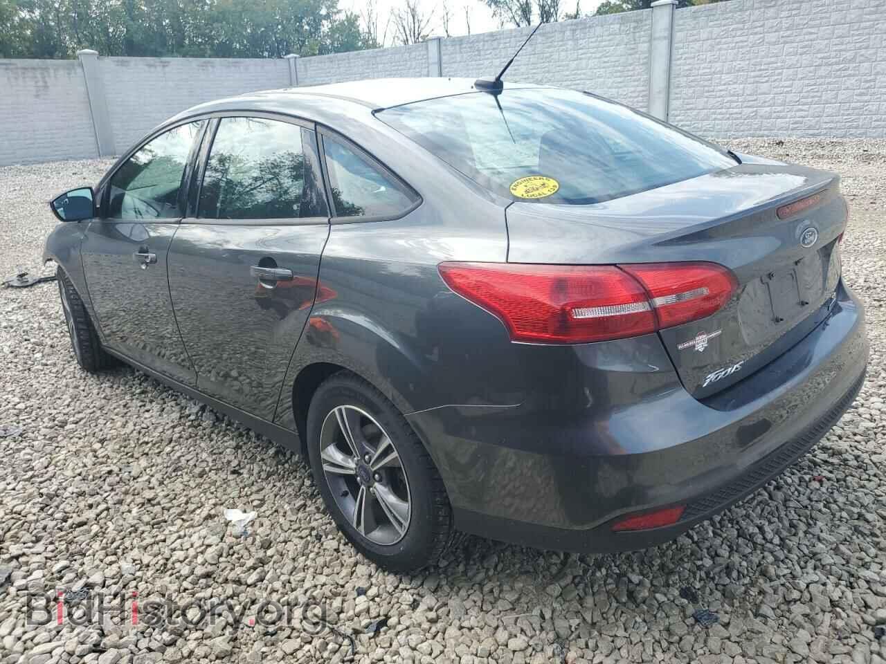 2018 FORD FOCUS - VIN: 1FADP3FE1JL332620 - Фото 2