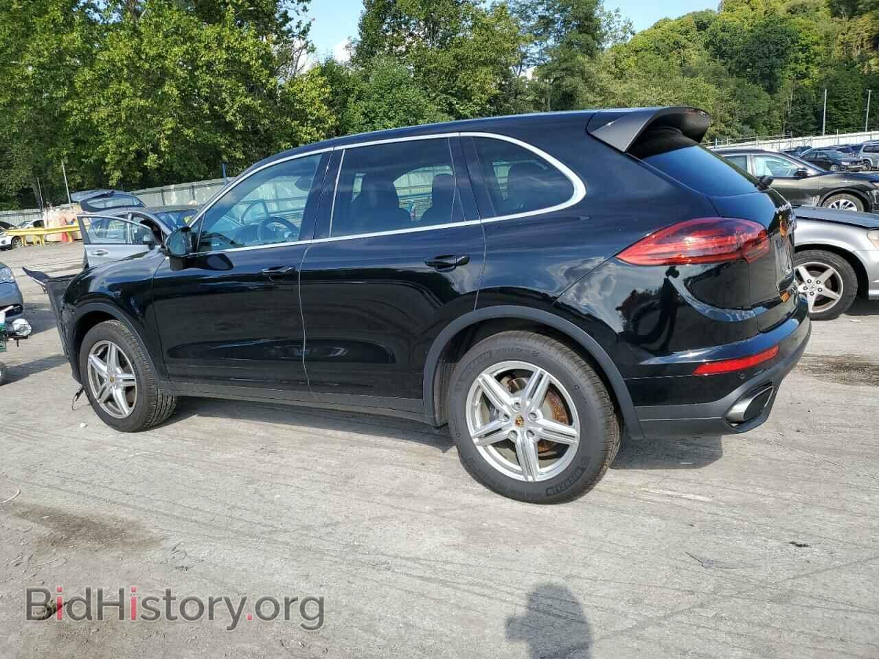 2016 PORSCHE CAYENNE - VIN: WP1AA2A22GLA02207 - Photo 2