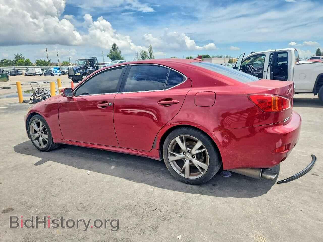 2010 LEXUS IS - VIN: JTHBF5C29A2100006 - Photo 2