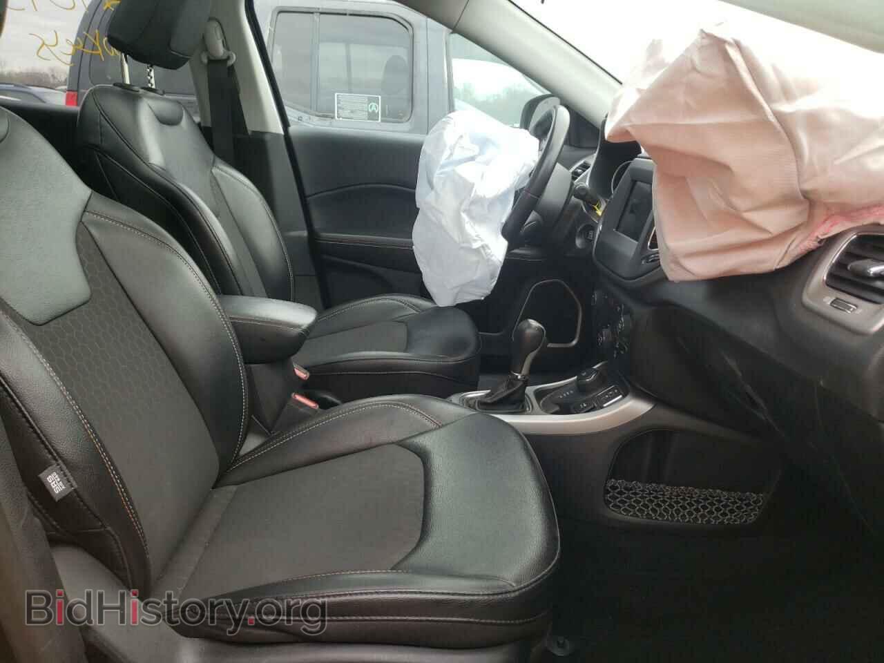 2019 JEEP COMPASS - VIN: 3C4NJDBB3KT786942 - Фото 5