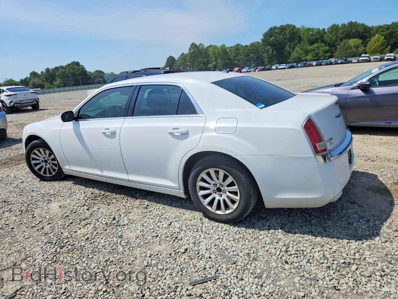 2013 CHRYSLER 300 - VIN: 2C3CCAAG5DH544702 - Фото 2