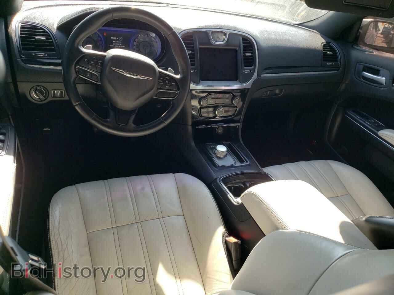 2017 CHRYSLER 300 - VIN: 2C3CCABGXHH508220 - Фото 8