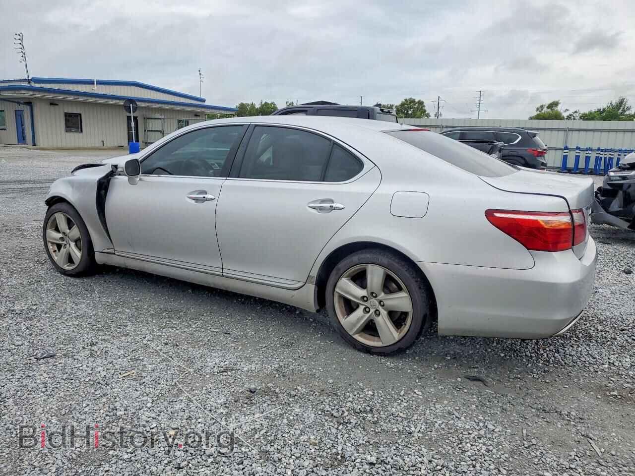 2011 LEXUS LS460 - VIN: JTHBL5EF7B5103088 - Photo 2