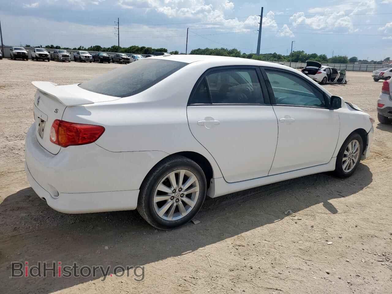 2010 TOYOTA COROLLA - VIN: 2T1BU4EE2AC493955 - Фото 3