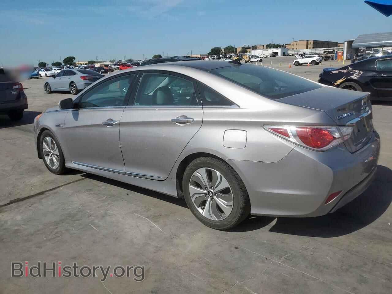 2014 HYUNDAI SONATA - VIN: KMHEC4A4XEA109746 - Фото 2