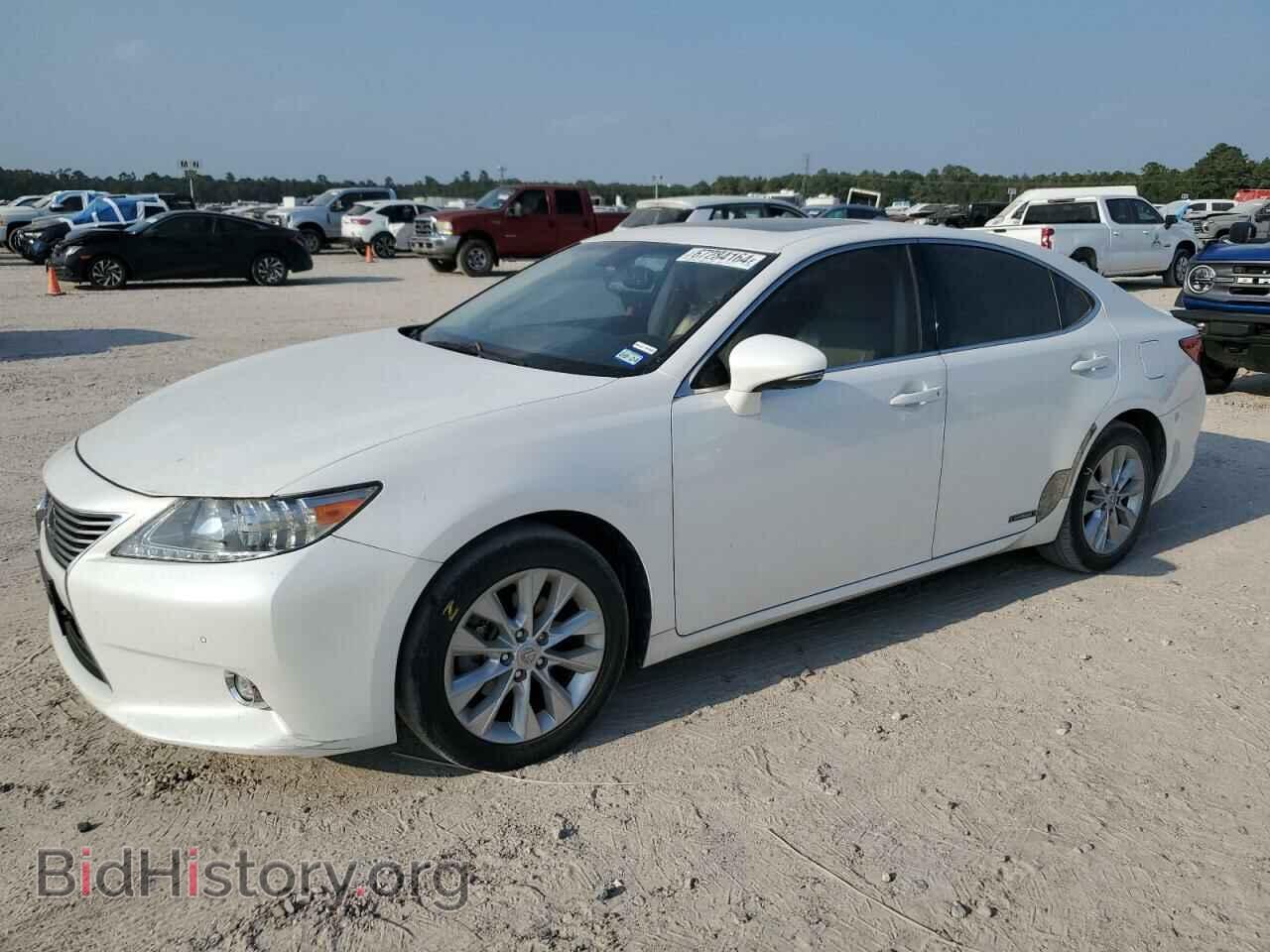 Фотография JTHBW1GG2E2073400 - LEXUS ES300 2014