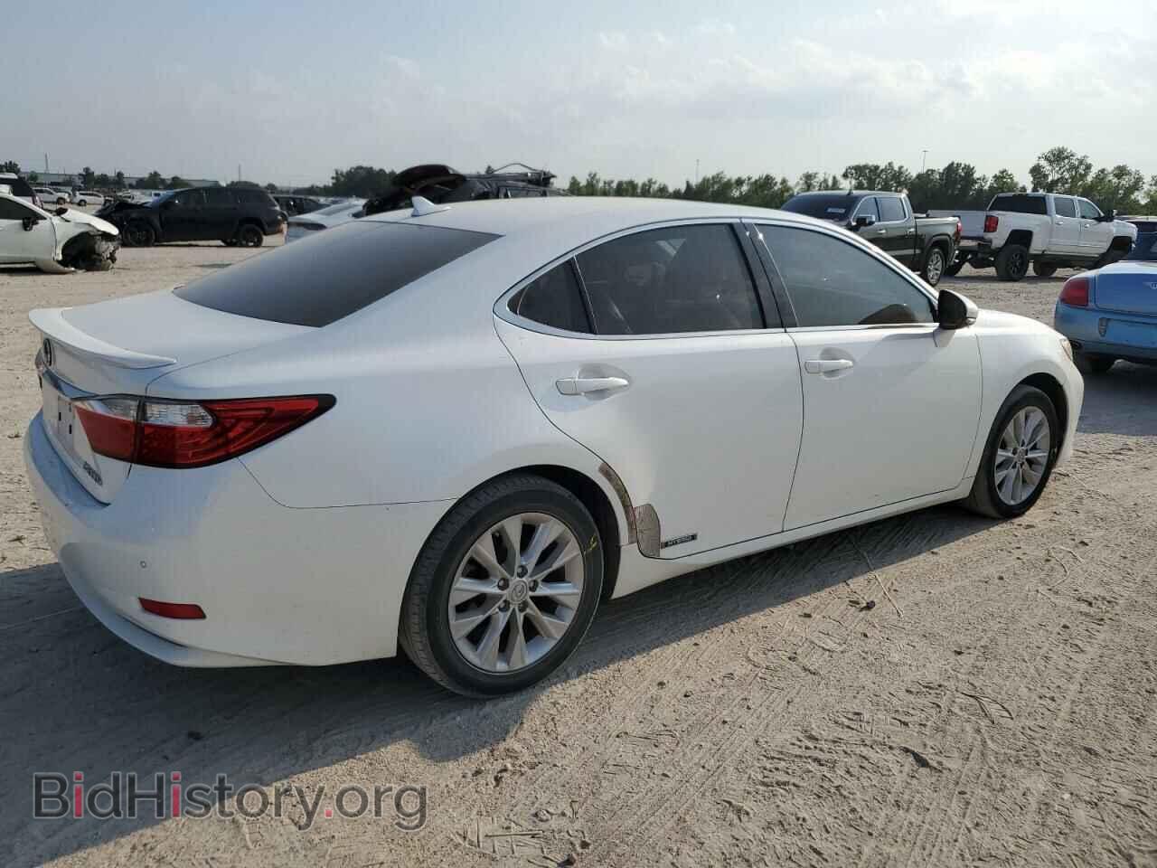 2014 LEXUS ES300 - VIN: JTHBW1GG2E2073400 - Фото 3