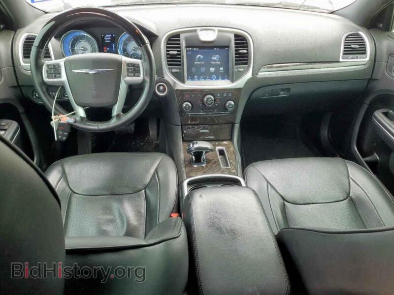 2014 Chrysler 300 (VIN 2C3CCAEG4EH310255) — фото 8 из 13
