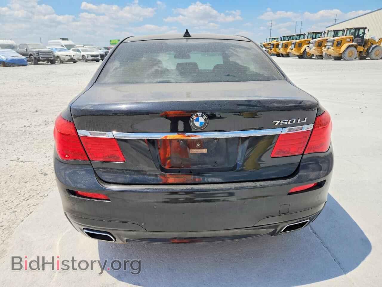 2012 BMW 7 SERIES - VIN: WBAKB8C50CDX20739 - Photo 6