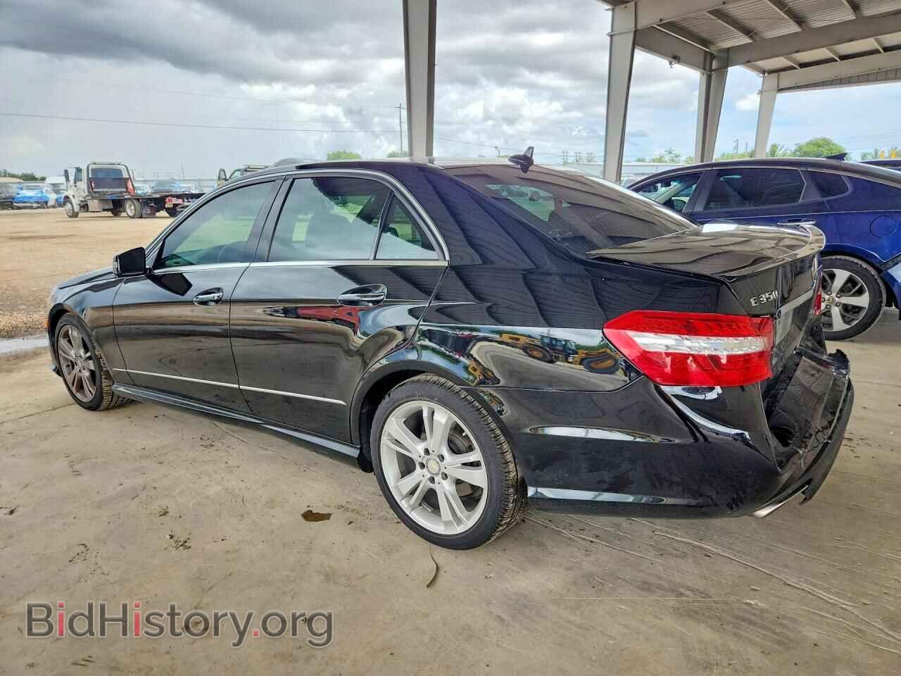 2013 MERCEDES-BENZ E-CLASS - VIN: WDDHF5KB1DA693907 - Photo 2