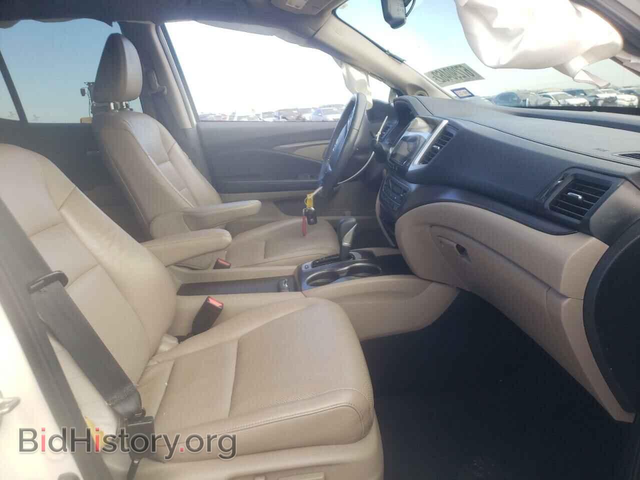 2017 HONDA RIDGELINE - VIN: 5FPYK2F6XHB011144 - Фото 5