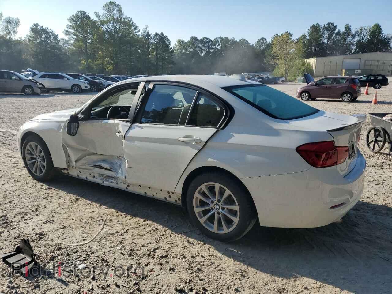 2018 BMW 3 SERIES - VIN: WBA8A3C58JA489636 - Фото 2