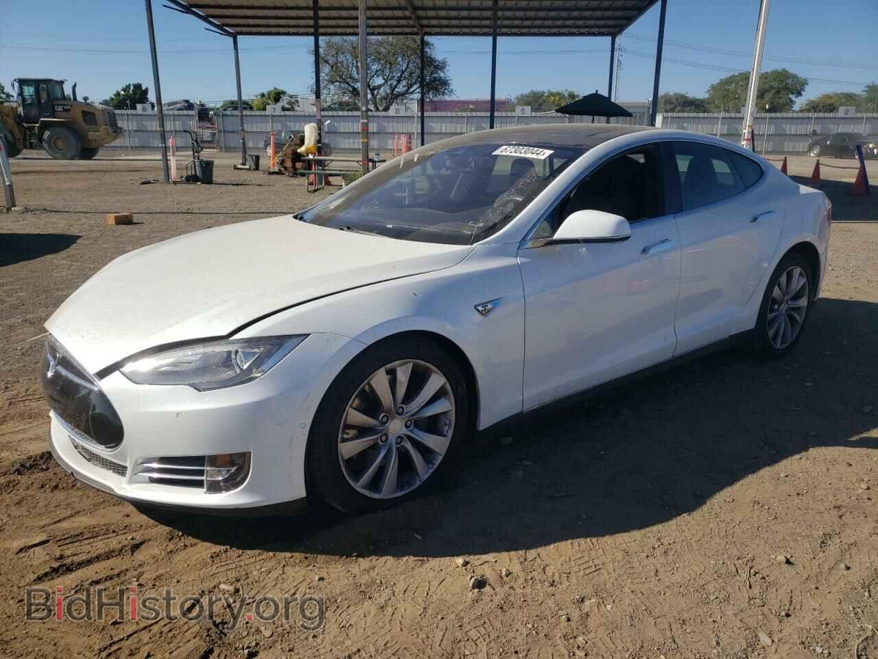Фотография 5YJSA1S21FF095818 - TESLA MODEL S 2015