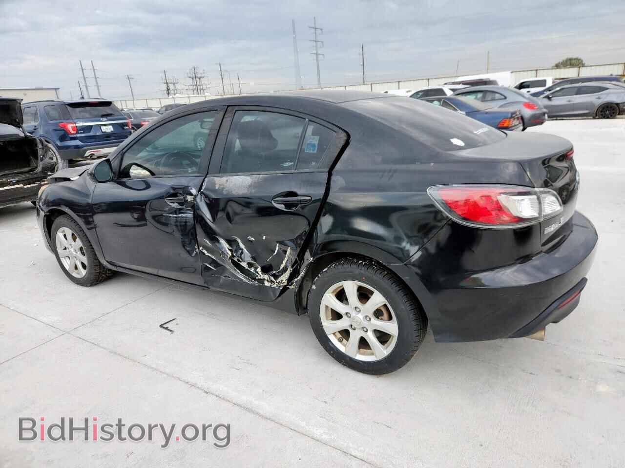 2011 MAZDA 3 - VIN: JM1BL1VF9B1485111 - Photo 2