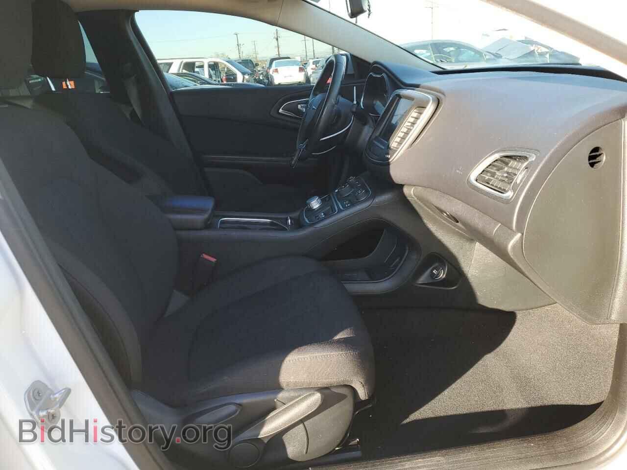 2015 CHRYSLER 200 - VIN: 1C3CCCAB3FN635848 - Photo 5