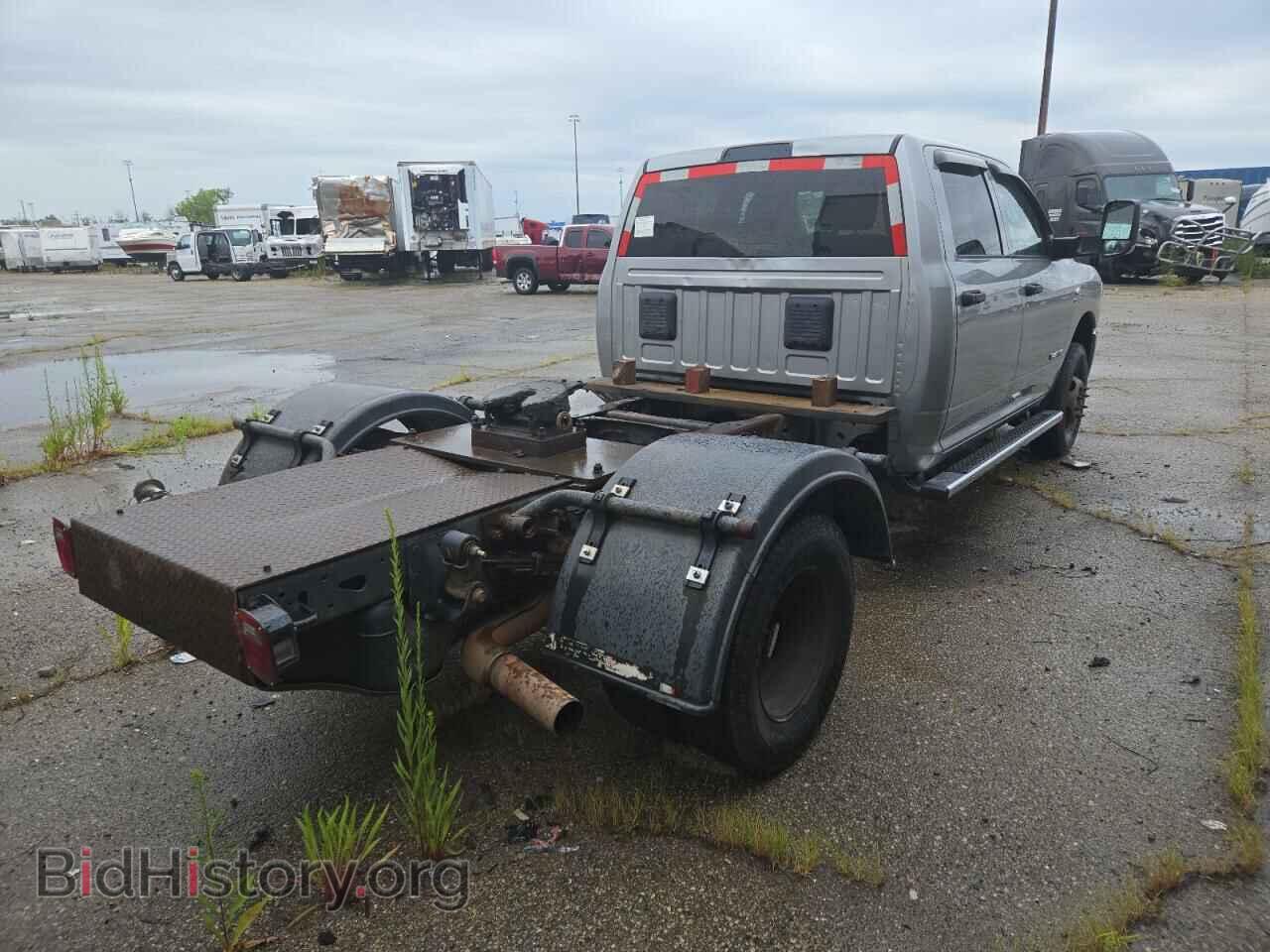 2019 RAM All Models - VIN: 3C7WRSCL5KG570207 - Photo 3