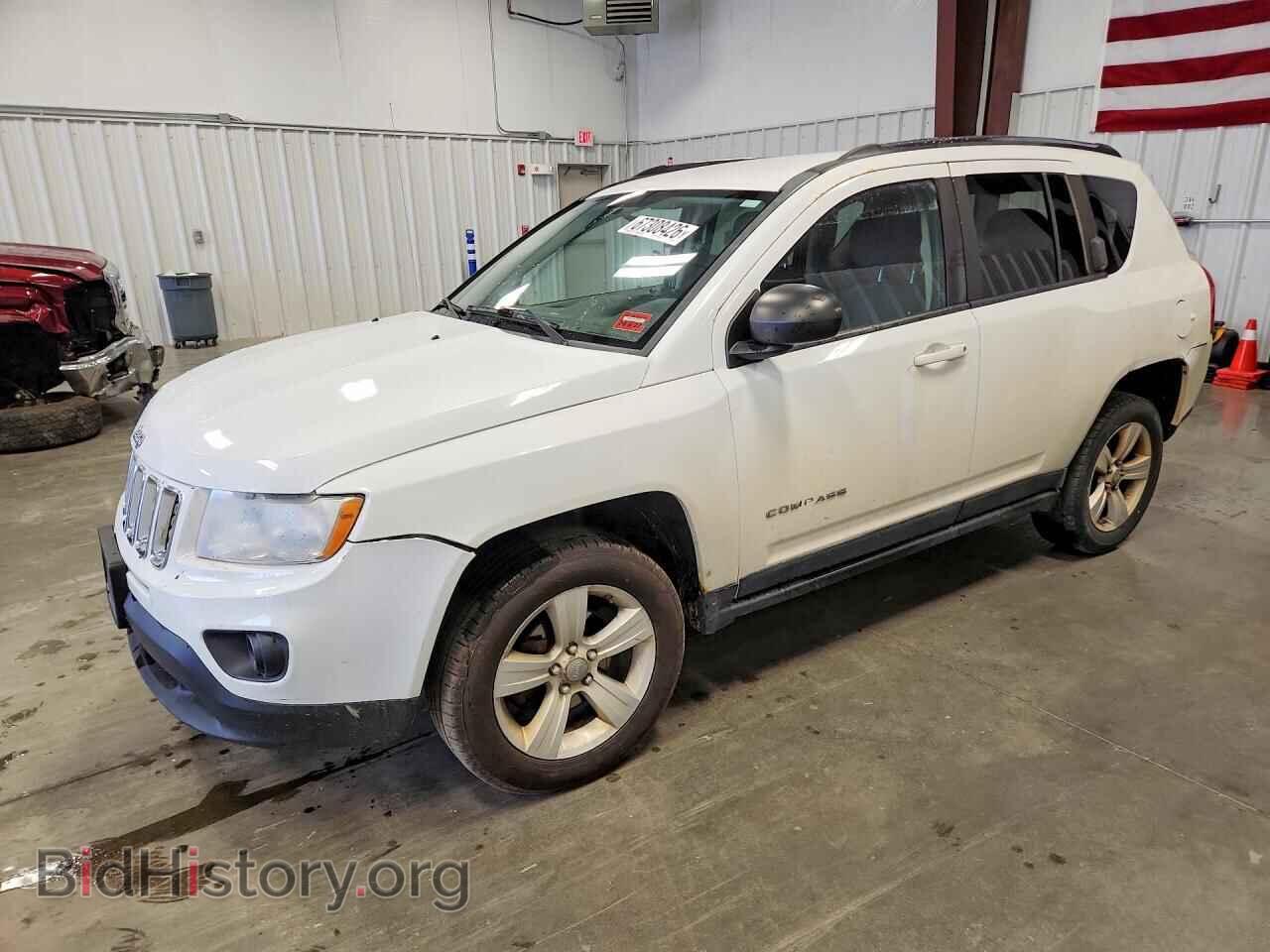 Фотография 1J4NF1FB8BD283370 - JEEP COMPASS 2011